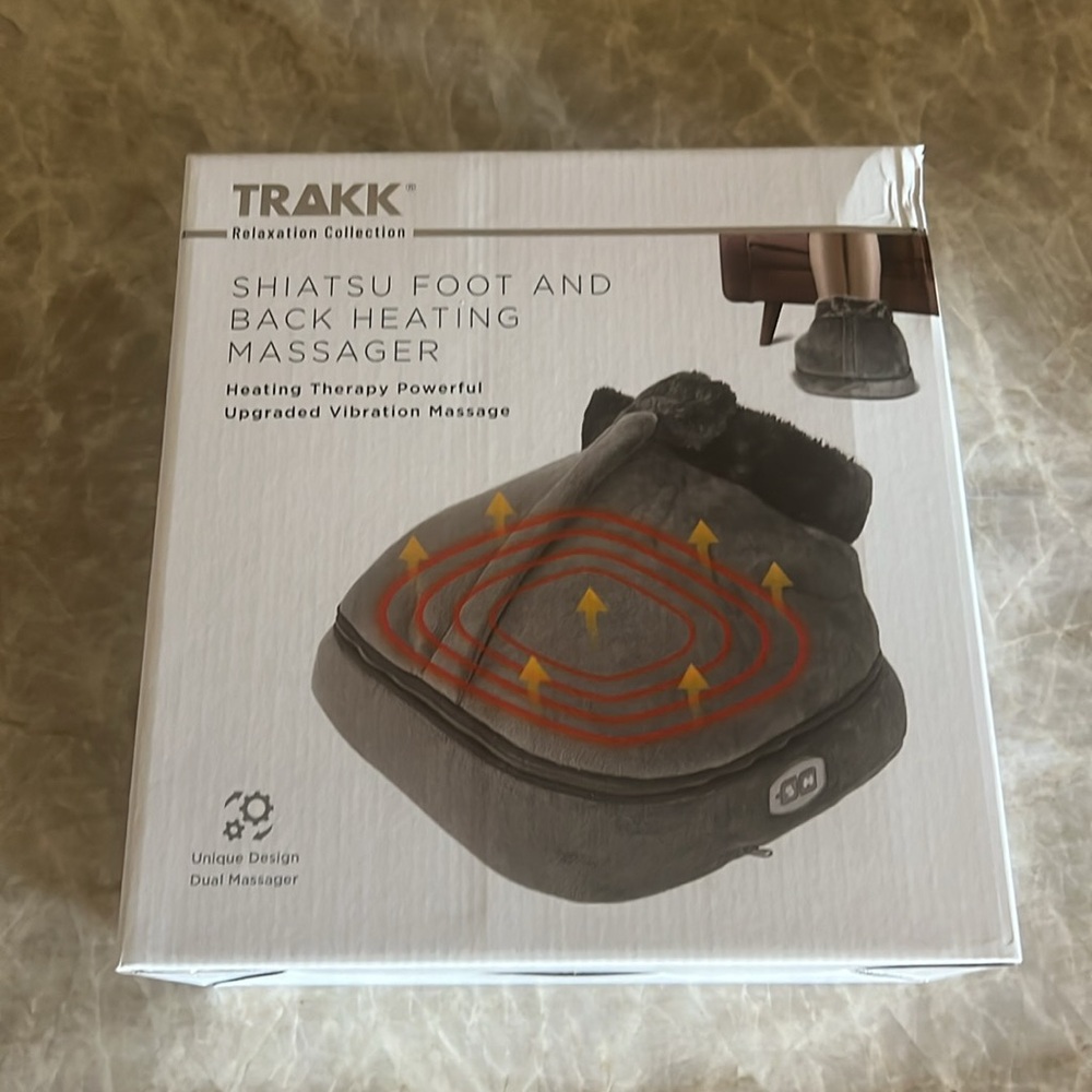Trakk Shiatsu Foot Back Heating Massager Dual Purpose Vibration Massage NEW